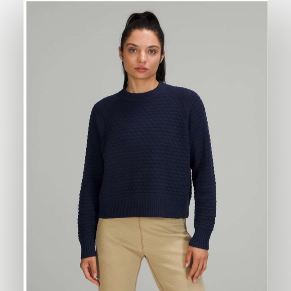 Lululemon Texture Play Crew Sweater in Night Sea Size M/L - Picture 1 of 7